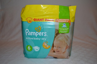 Pampers Giant Pack Extra Large S6 plenkové kalhotky č.1